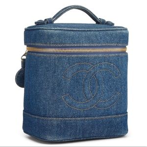 *SOLD* 👖DENIM CHANEL COSMETIC TRAIN CASE!